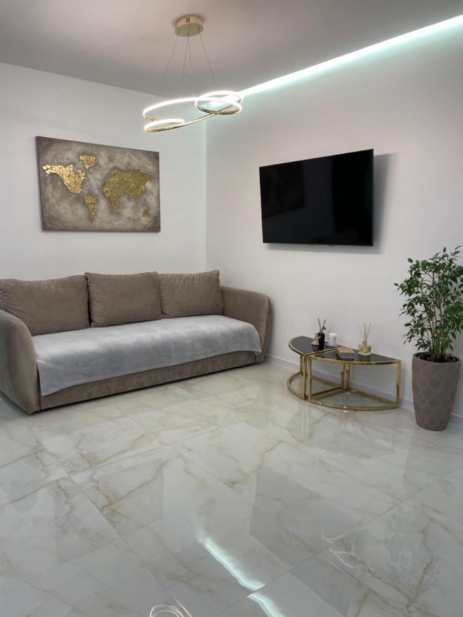 Жк Great Britain Apartment Lviv Ngoại thất bức ảnh