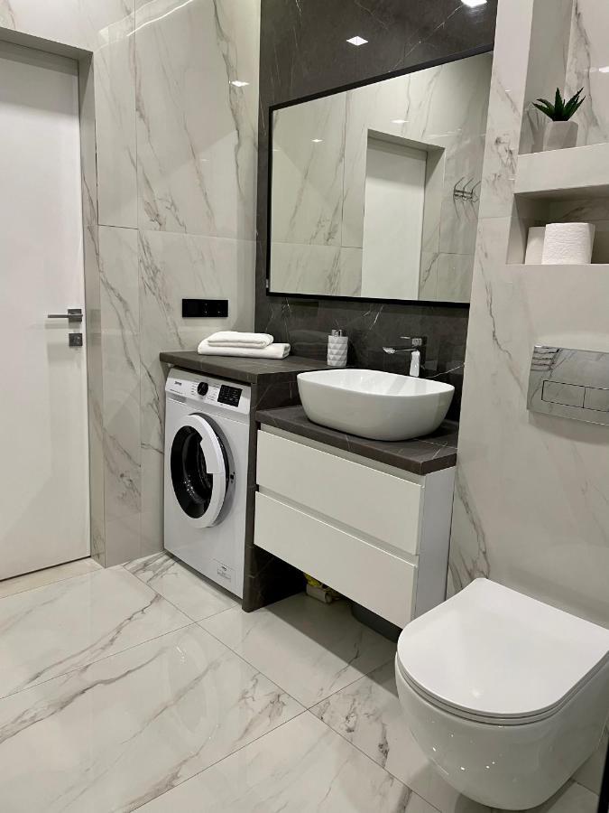 Жк Great Britain Apartment Lviv Ngoại thất bức ảnh