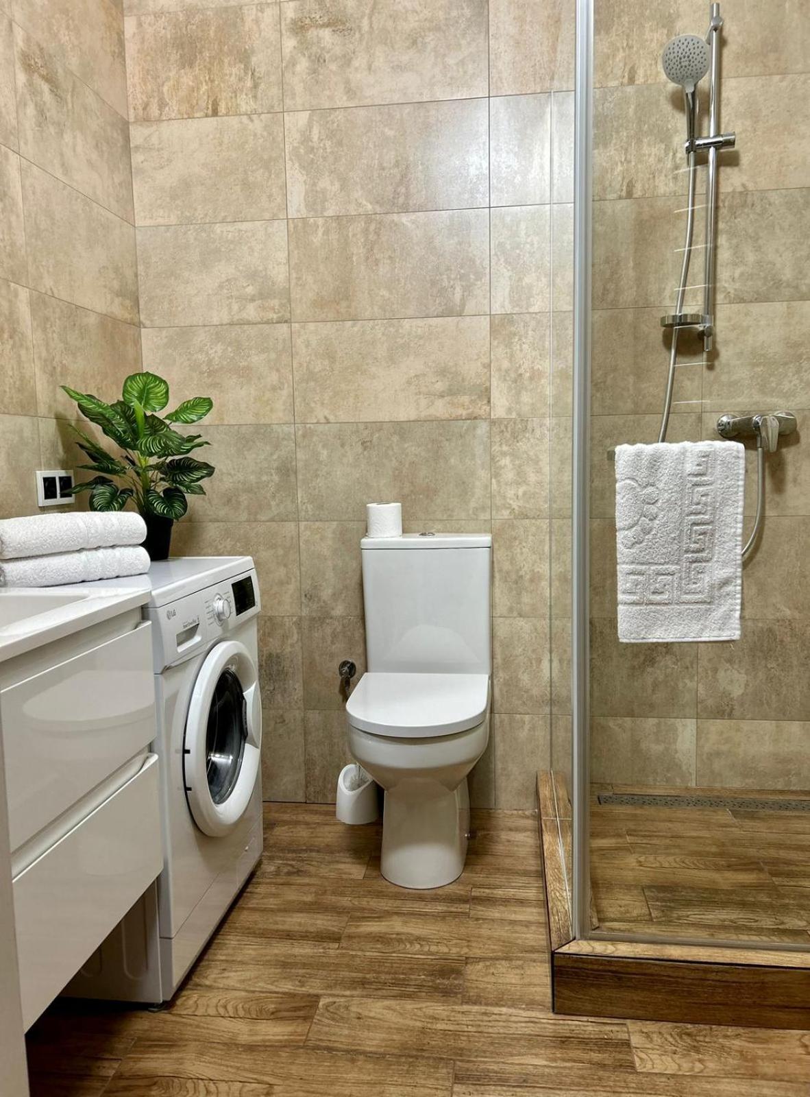 Жк Great Britain Apartment Lviv Ngoại thất bức ảnh